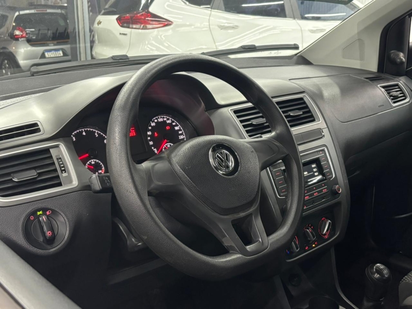 volkswagen fox 1.6 msi trendline 8v flex 4p manual 5p 201612