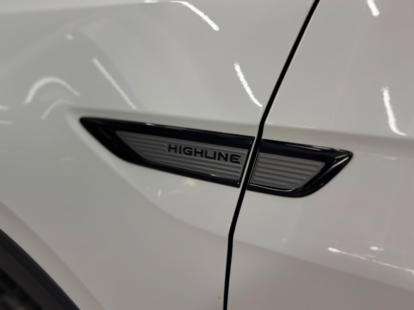 volkswagen t-cross 1.4 250 tsi total flex highline automatico 4p 202414
