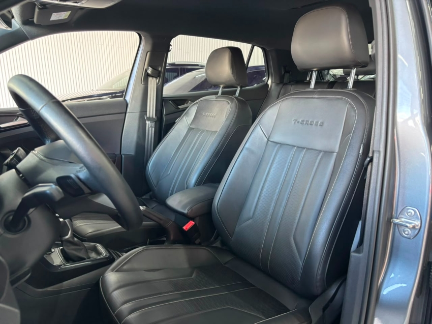 volkswagen t-cross 1.4 250 tsi total flex highline automatico 4p 202512
