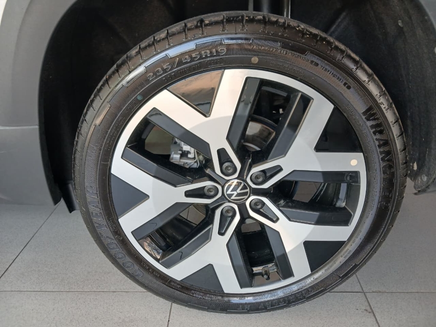 volkswagen taos 1.4 250 tsi total flex highline automatico 4p 202620