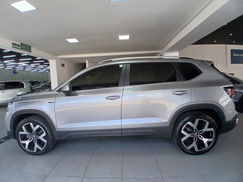 volkswagen taos 1.4 250 tsi total flex highline automatico 4p 202617