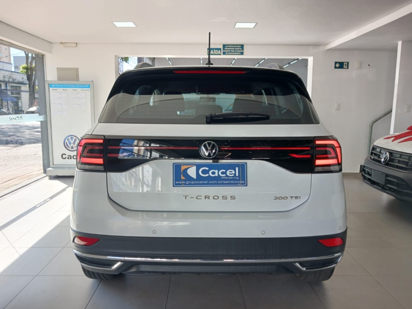 volkswagen t-cross 1.0 200 tsi total flex comfortline automatico 4p 20245