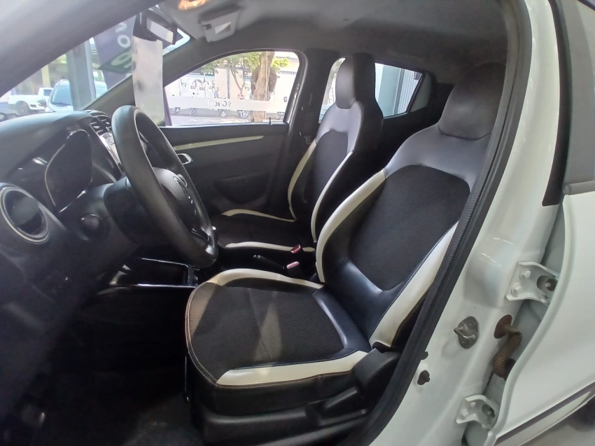 renault kwid 1.0 12v sce flex intense manual 9.9 4p 201813