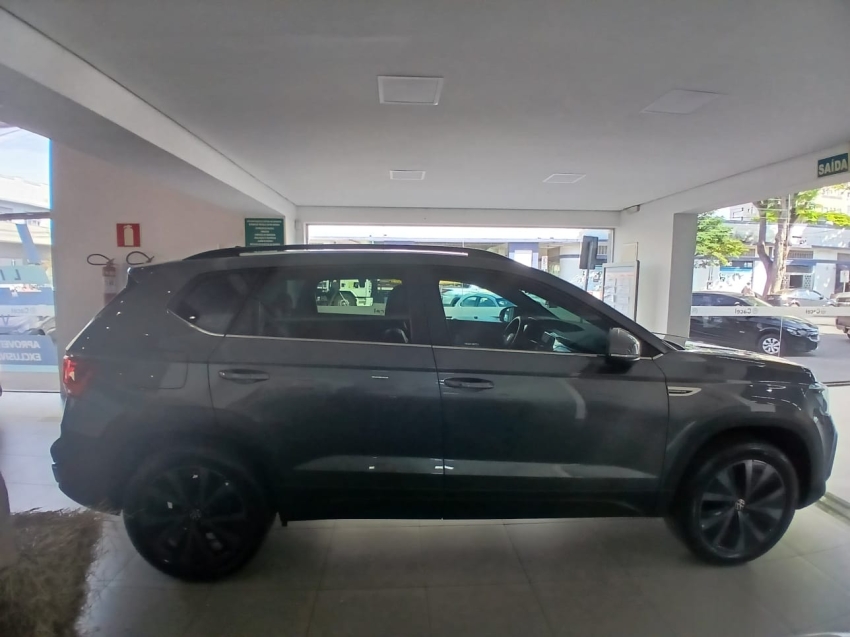 volkswagen taos 1.4 250 tsi total flex comfortline automatico 4p 20245