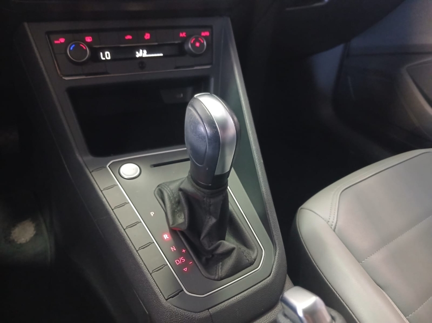 volkswagen taos 1.4 250 tsi total flex comfortline automatico 4p 202411