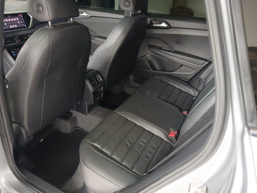 volkswagen taos 1.4 250 tsi total flex highline automatico 4p 202318