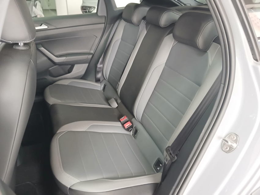 volkswagen nivus 1.0 200 tsi total flex highline automatico 4p 202314