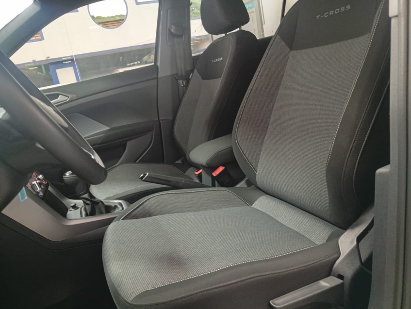 volkswagen t-cross 1.0 200 tsi total flex automatico 4p 202611