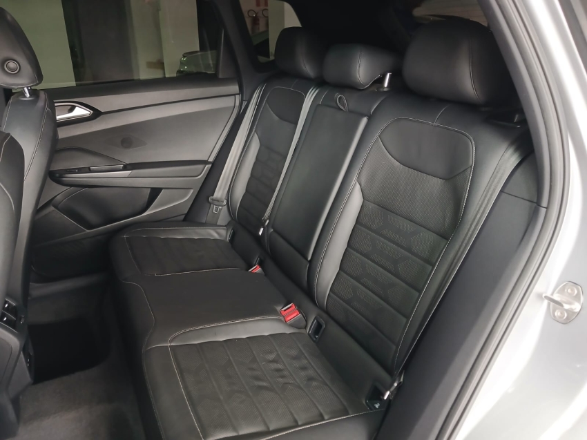 volkswagen taos 1.4 250 tsi total flex highline automatico 4p 202315