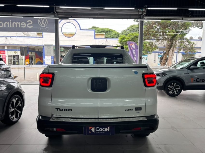 fiat toro 2.0 16v turbo diesel ultra 4wd at9 4p automatico 20245