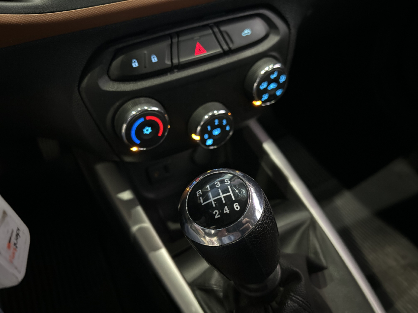 chevrolet onix 1.4 mpfi activ 8v flex 4p manual 201710