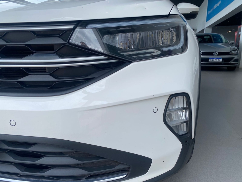 volkswagen nivus 1.0 200 tsi total flex highline automatico 4p 20244