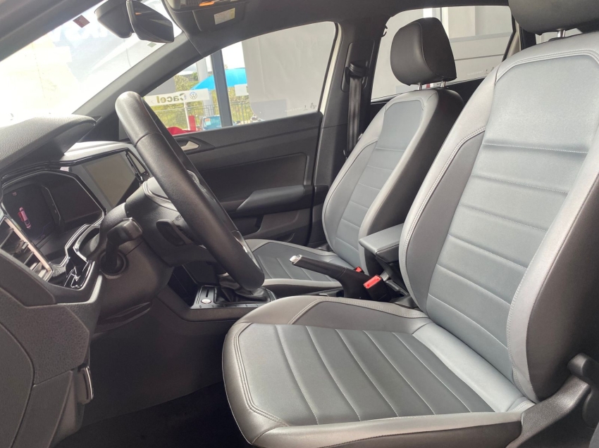 volkswagen nivus 1.0 200 tsi total flex highline automatico 4p 202410