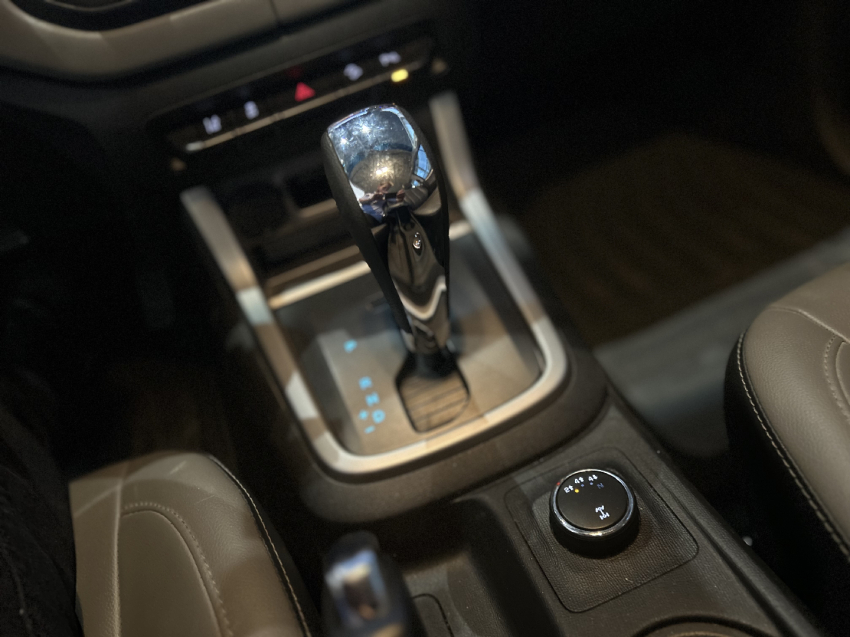 chevrolet s10 2.8 16v turbo diesel ltz cd 4x4 automatico 4p 202414