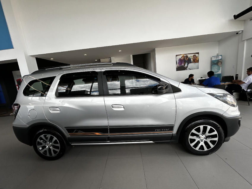 chevrolet spin 1.8 activ 8v flex 4p automatico 20184