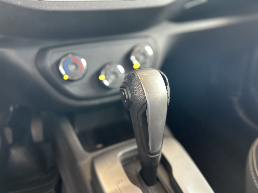 chevrolet spin 1.8 activ 8v flex 4p automatico 201813