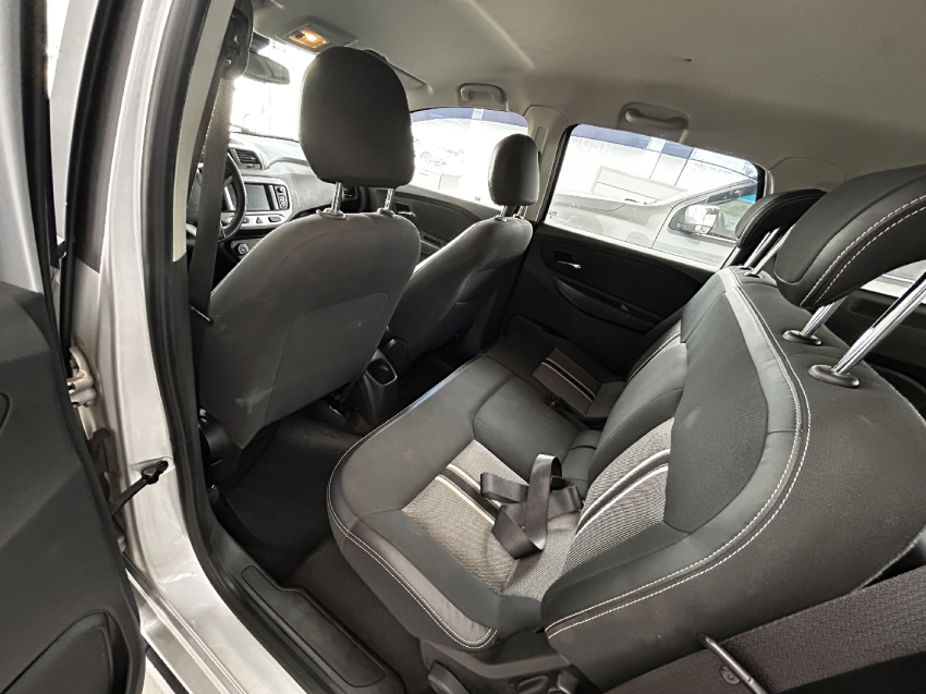 chevrolet spin 1.8 activ 8v flex 4p automatico 201817