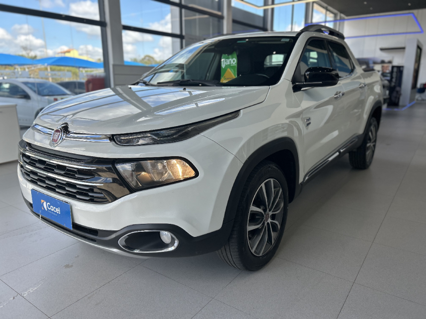fiat toro 2.0 16v turbo diesel volcano 4wd at9 4p automatico 2019