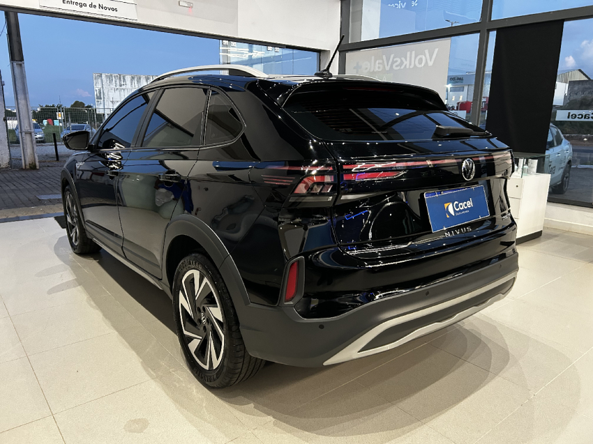 volkswagen nivus 1.0 200 tsi total flex highline automatico 4p 20256