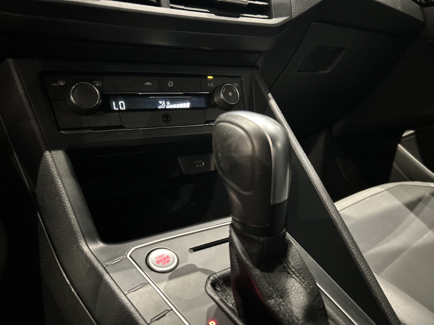volkswagen nivus 1.0 200 tsi total flex highline automatico 4p 202113