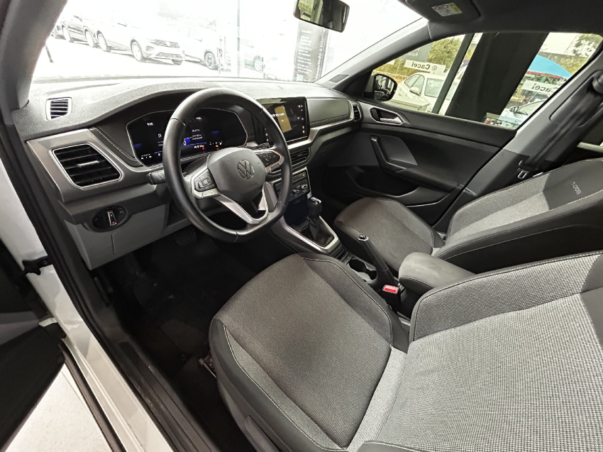 volkswagen t-cross 1.0 200 tsi total flex comfortline automatico 4p 202514