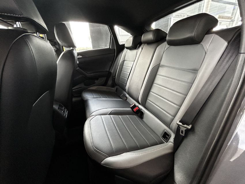 volkswagen nivus 1.0 200 tsi total flex highline automatico 4p 202314