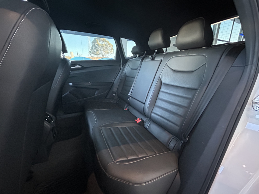 volkswagen taos 1.4 250 tsi total flex highline automatico 4p 202214