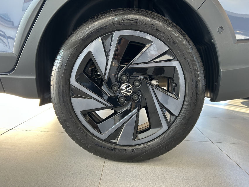 volkswagen nivus 1.0 200 tsi total flex highline automatico 4p 202512
