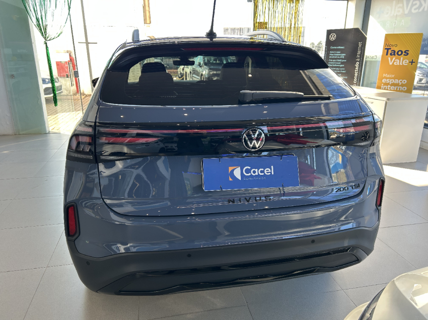 volkswagen nivus 1.0 200 tsi total flex highline automatico 4p 20253