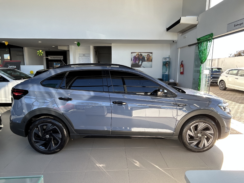 volkswagen nivus 1.0 200 tsi total flex highline automatico 4p 20252