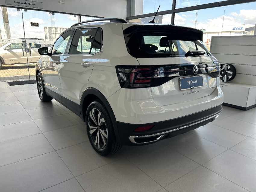 volkswagen t-cross 1.0 200 tsi total flex comfortline automatico 4p 20244