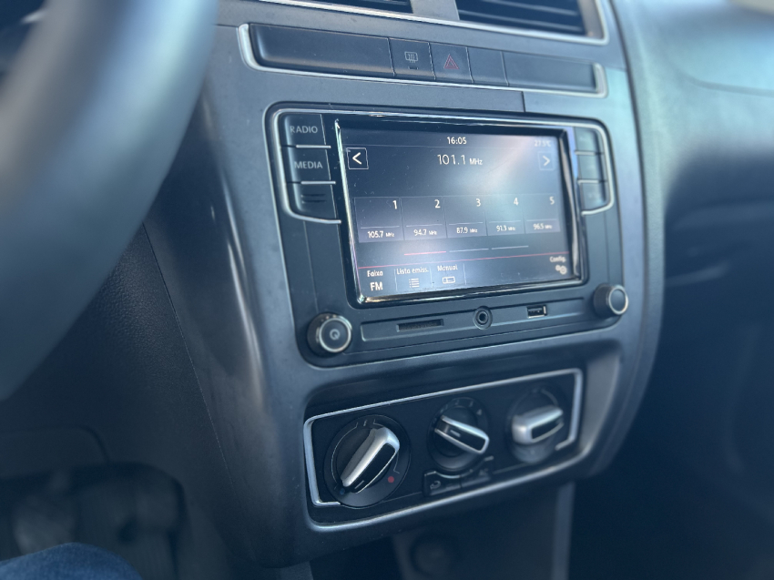 volkswagen fox 1.6 msi total flex connect 4p manual 201810