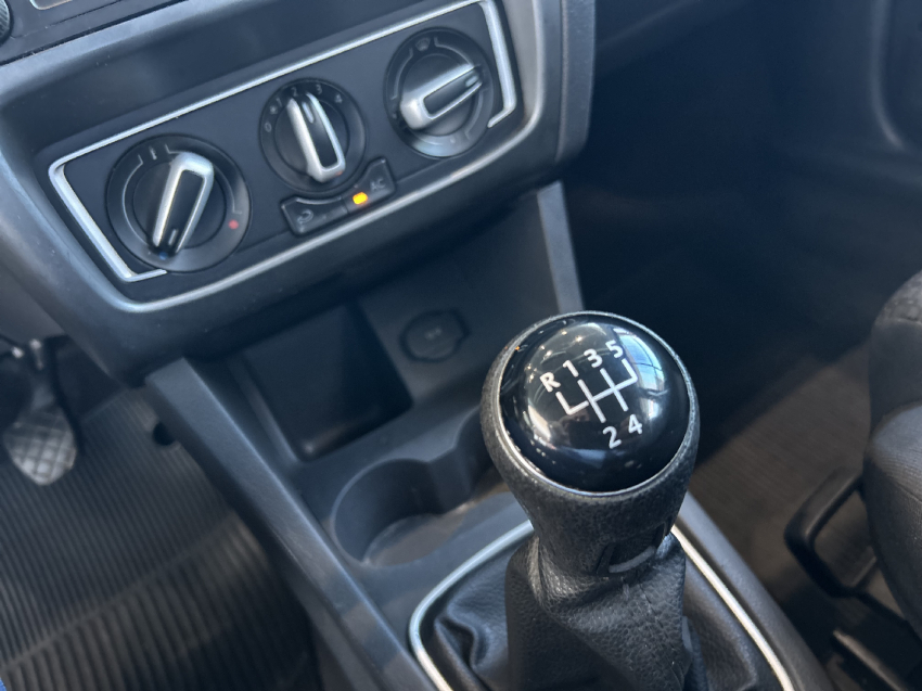 volkswagen fox 1.6 msi total flex connect 4p manual 201811