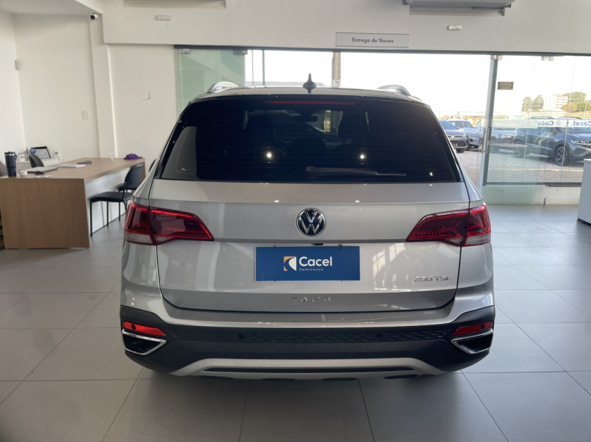 volkswagen taos 1.4 250 tsi total flex highline automatico 4p 202415