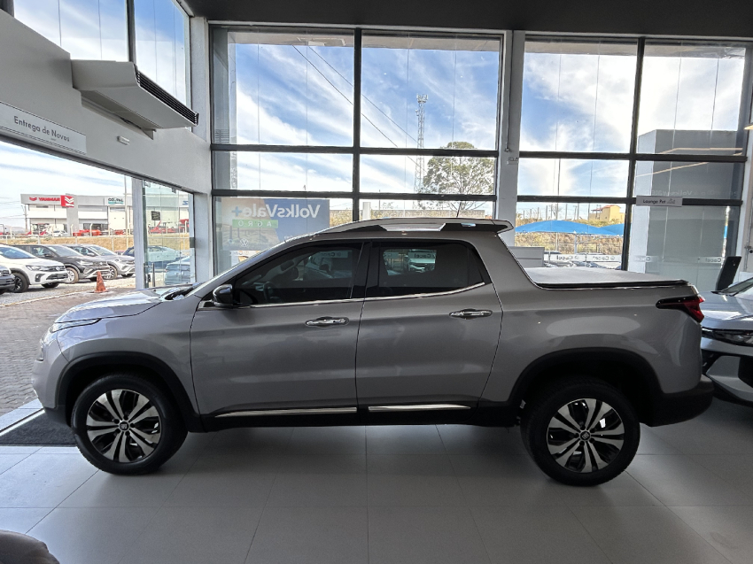 fiat toro 1.3 turbo 270 flex volcano at6 4p automatico 20232