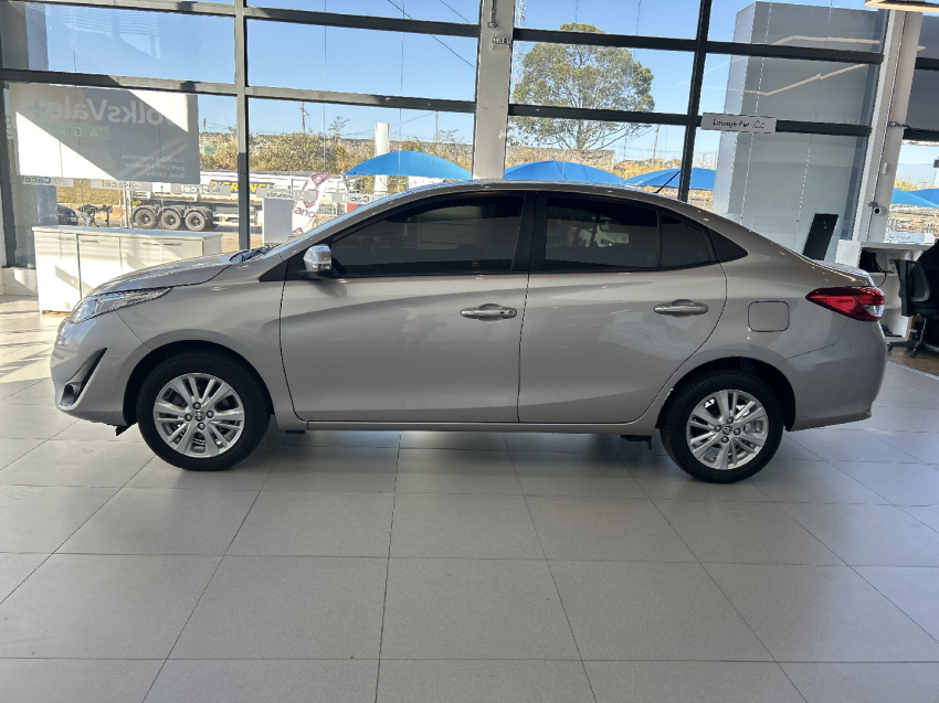 toyota yaris 1.5 16v flex sedan xl plus tech multidrive 4p automatico 20192