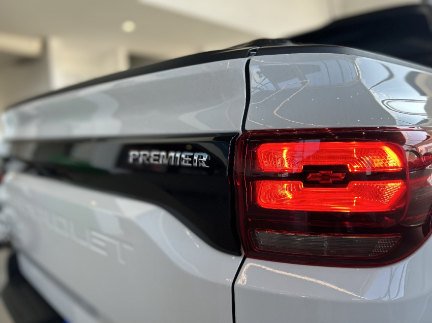 chevrolet montana 1.2 turbo flex premier automatico 4p 202514