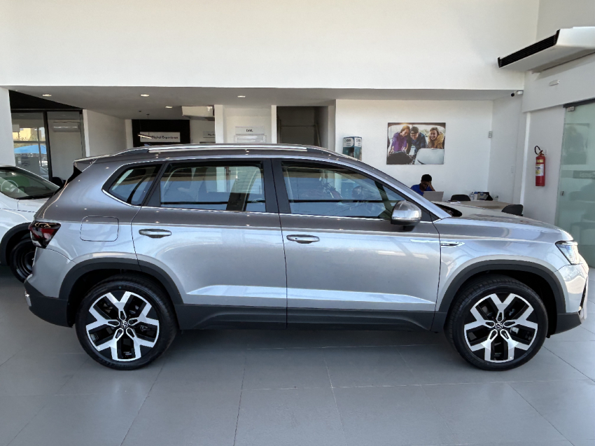volkswagen taos 1.4 250 tsi total flex highline automatico 5p 20262