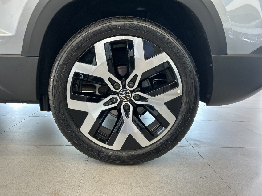 volkswagen taos 1.4 250 tsi total flex highline automatico 5p 202614