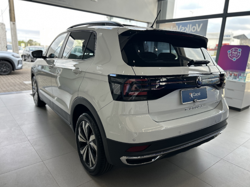 volkswagen t-cross 1.0 200 tsi total flex comfortline automatico 4p 20233
