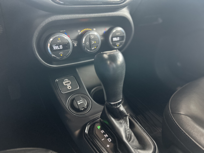 fiat toro 1.8 16v evo flex freedom open edition at6 4p automatico 201711