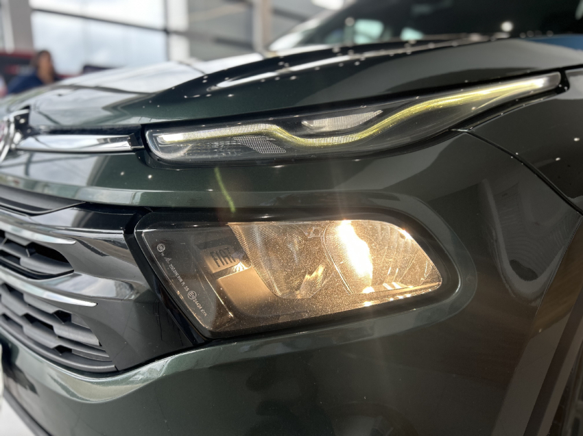 fiat toro 1.8 16v evo flex freedom open edition at6 4p automatico 201712