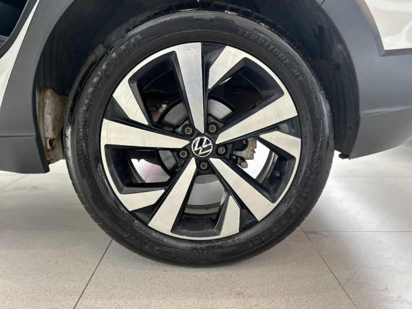 volkswagen nivus 1.0 200 tsi total flex highline automatico 4p 202414