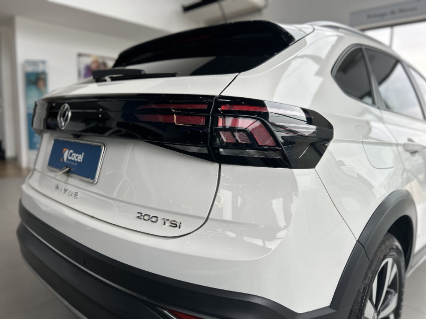 volkswagen nivus 1.0 200 tsi total flex highline automatico 4p 202415