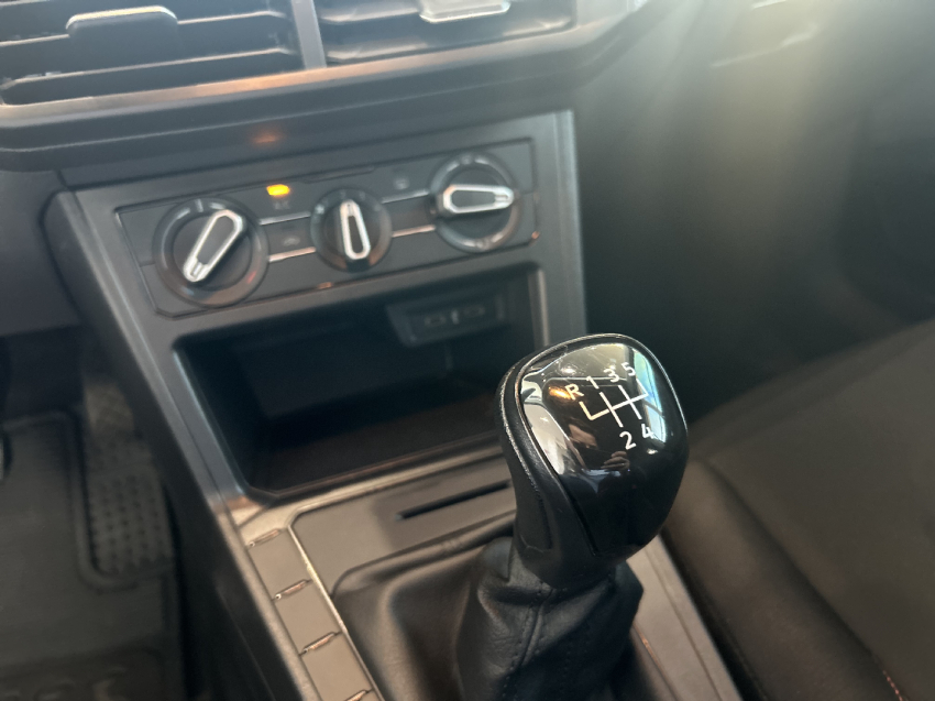 volkswagen polo 1.0 mpi track manual flex 4p 202410