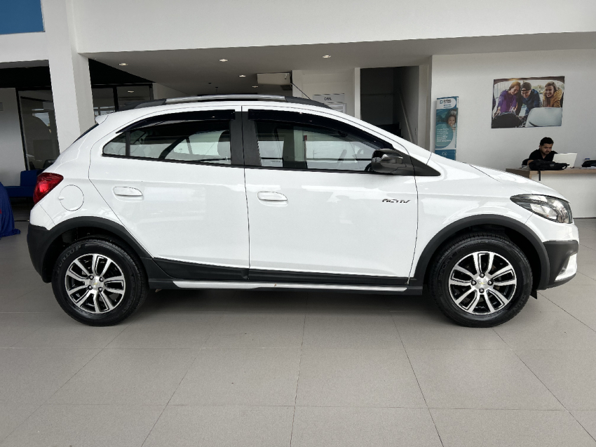 chevrolet onix 1.4 mpfi activ 8v flex 4p manual 20173