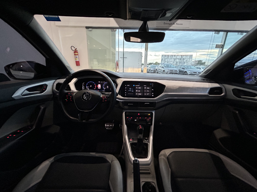 volkswagen t-cross 1.4 250 tsi total flex highline automatico 4p 20218