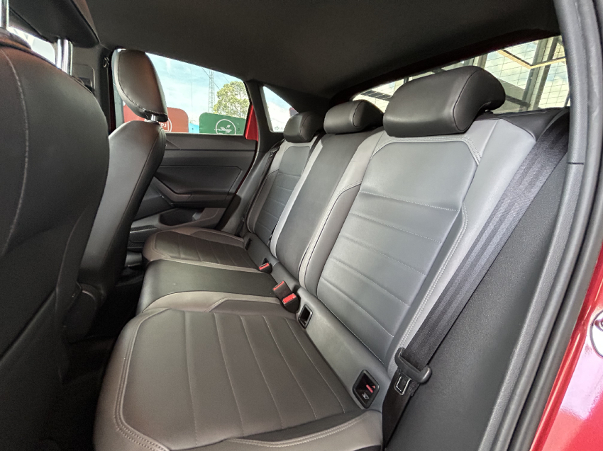 volkswagen nivus 1.0 200 tsi total flex highline automatico 4p 20216