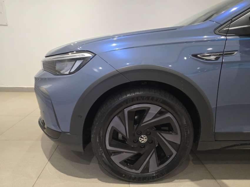 volkswagen nivus 1.0 200 tsi total flex highline automatico 4p 20255