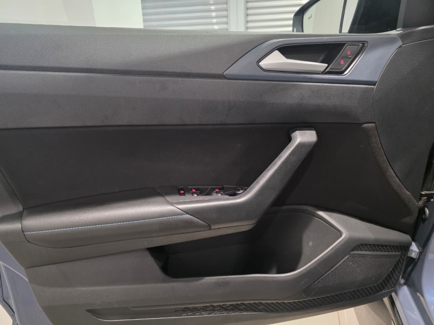 volkswagen nivus 1.0 200 tsi total flex highline automatico 4p 202516